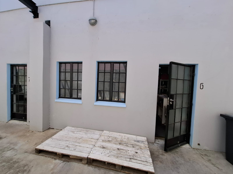 To Let commercial Property for Rent in Maitland Western Cape